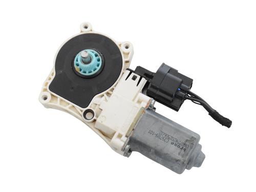 Right front window motor LAND ROVER RANGE ROVER VELAR (L560) 2.0 D180 TD4 4x4 | BP13934637E20 