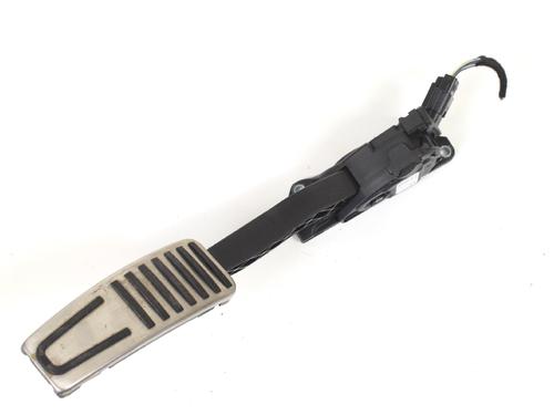 pedal-maserati-levante-suv-m161-30-d-q4-maserati-04861715ae-2016-7812562 main image