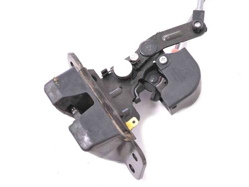 Tailgate lock HYUNDAI SANTA FÉ II (CM) 2.2 CRDi 4x4 | BP8860421C101 