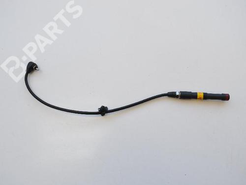Used Antenna/Base KIA SORENTO I (JC) 2.5 CRDi 4WD (140 hp) 8828855