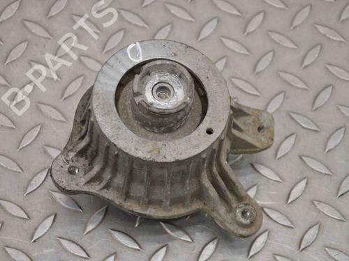 Engine mount MERCEDES-BENZ C-CLASS (W205) C 220 BlueTEC / d (205.002, 205.004) | BP11684333M89