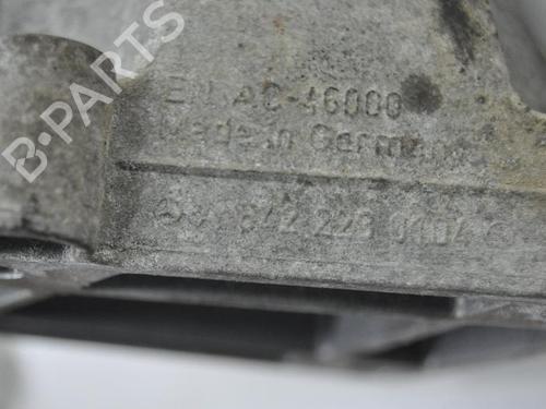 Support MERCEDES-BENZ CLS (C219) CLS 320 CDI (219.322) | BP14808851C155