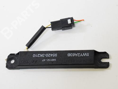 Used Electronic module HYUNDAI ix35 (LM, EL, ELH) 1.7 CRDi (116 hp) 7754444