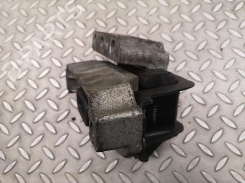 Engine mount MITSUBISHI OUTLANDER III (GG_W, GF_W, ZJ, ZL, ZK) 2.2 Di-D 4WD | BP18745823M89