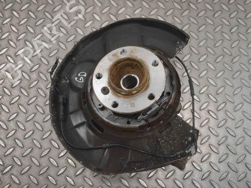 Used Right rear steering knuckle BMW 4 Convertible (F33, F83) 420 i (184 hp) 16262089