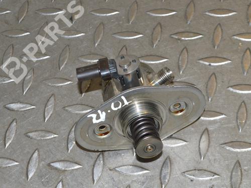Used Fuel pump BMW 4 Gran Coupe (F36) 420 i (163 hp) 8627495