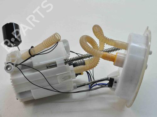 Used Fuel pump BMW 3 (F30, F80) 330 d (258 hp) 8867557