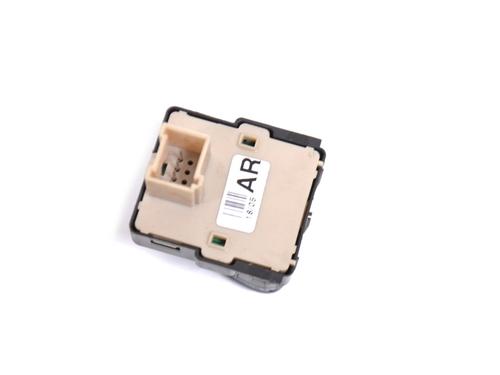 Switch JAGUAR XJ (X350, X358) D 2.7 | BP8864799I30 