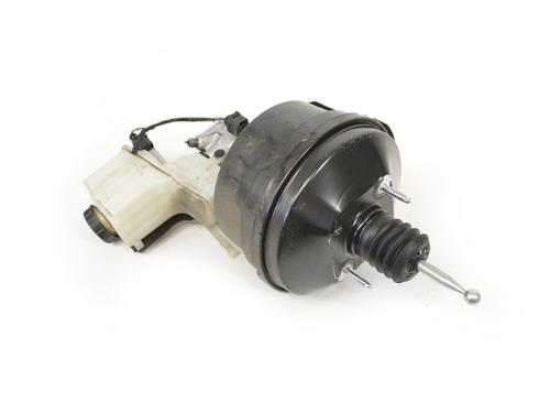 Used Servo brake VW GOLF SPORTSVAN VII (AM1, AN1) 2.0 TDI (150 hp) 8410695