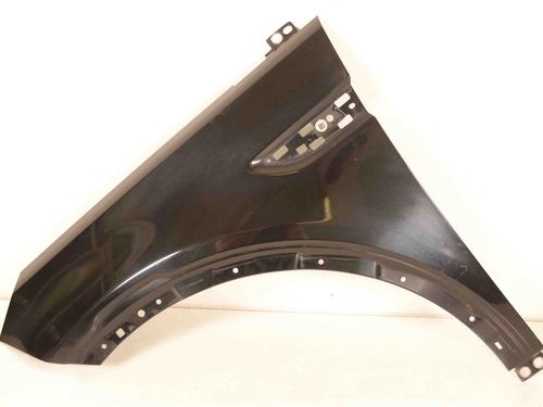 Used Left front fenders LAND ROVER DISCOVERY SPORT (L550) 2.0 4x4 (241 hp) 7857704