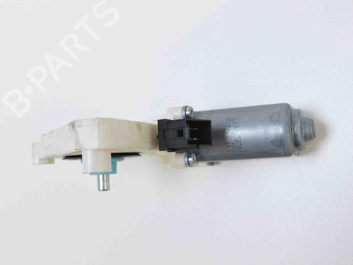 Right rear window motor MERCEDES-BENZ A-CLASS (W169) A 170 (169.032, 169.332) | BP7494719E22 