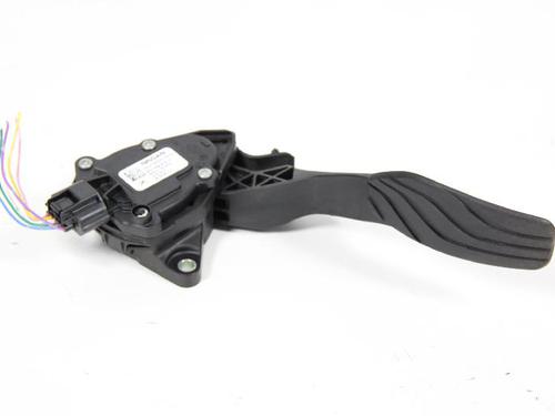 Used Pedal NISSAN X-TRAIL III (T32_, T32R, T32RR) 1.6 dCi ALL MODE 4x4-i (NT32) (130 hp) 7489346