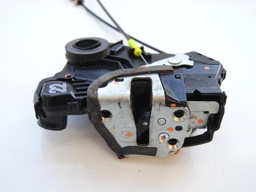Front left lock TOYOTA HILUX VII Pickup (_N1_, _N2_, _N3_) 3.0 D-4D 4WD (KUN26) | BP7752058C98 