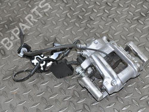 Used Left front brake caliper BMW 4 Convertible (F33, F83) 420 i (184 hp) 14765901