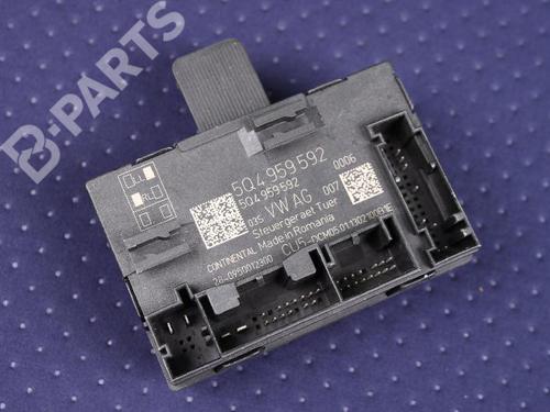 Used Electronic module VW GOLF VII (5G1, BQ1, BE1, BE2) 2.0 TDI (150 hp) 8830824