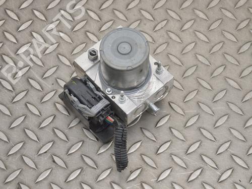 Used ABS pump LAND ROVER DISCOVERY IV (L319) 3.0 TD 4x4 (249 hp) 13395768