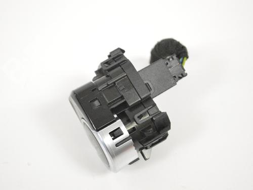 Switch BMW X1 (F48) sDrive 18 d | BP7748268I30 