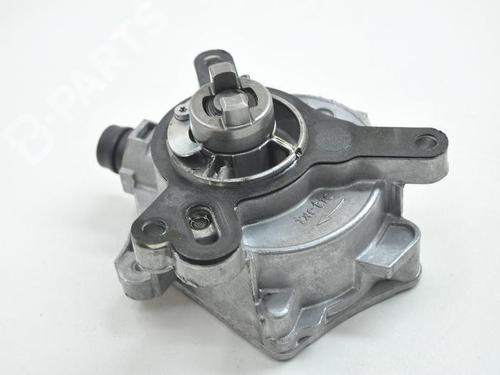 Used Vacuum pump VOLVO V60 I (155) D3 (150 hp) 8831166