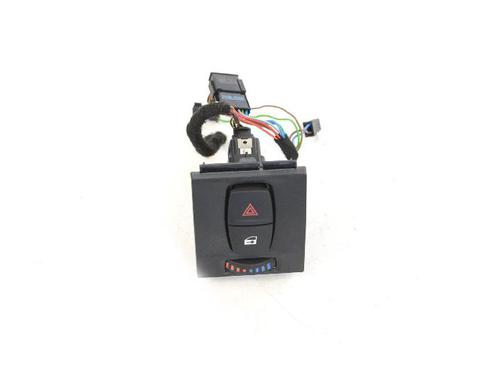 Used Warning switch BMW 3 (F30, F80) M3 (431 hp) 7483427