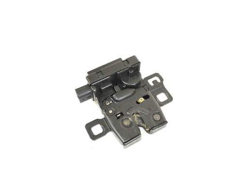 Tailgate lock LAND ROVER RANGE ROVER SPORT I (L320) 3.6 D 4x4 | BP8861571C101 