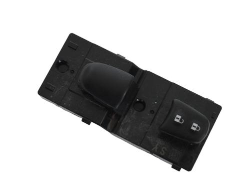 Used Left front window switch NISSAN JUKE (F16_) DIG-T 117 (117 hp) 27824877