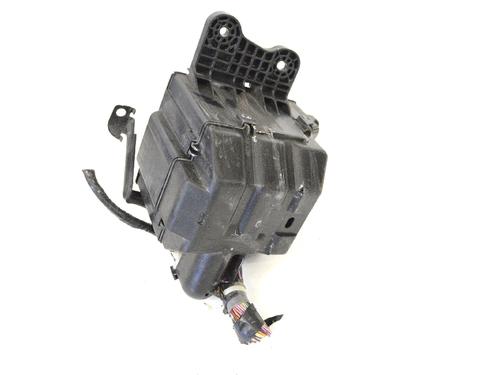 Fuse box SUZUKI GRAND VITARA II (JT, TE, TD) 2.4 All-wheel Drive (JB424) | BP7486353E1 