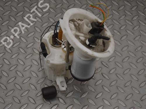 Used Fuel pump BMW 4 Coupe (F32, F82) 428 i (245 hp) 15552770