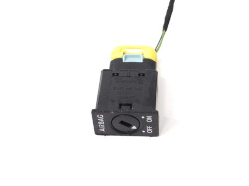 switch-audi-tt-roadster-8j9-20-tfsi-audi-5p0919237b-2007-2008-2009-2010-2011-2012-2013-2014-11042974 main image