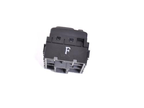 Switch NISSAN JUKE (F15) 1.5 dCi | BP8863234I30 
