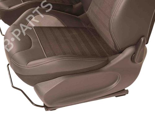 Seats set PEUGEOT 2008 I (CU_) 1.5 BlueHDI 100 | BP27822807C78 