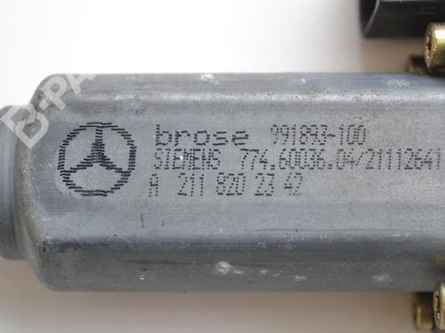 Rudehejsemotor bagstkærm venstre MERCEDES-BENZ E-CLASS (W211) E 200 Kompressor (211.042) (163 hp) 7493980
