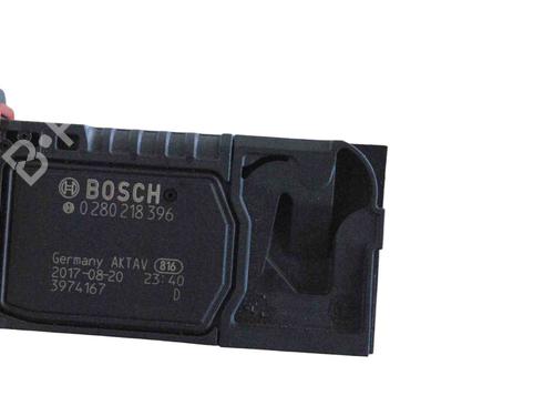 Mass air flow sensor JAGUAR E-PACE (X540) 2.0 P200 AWD | BP18746453M95