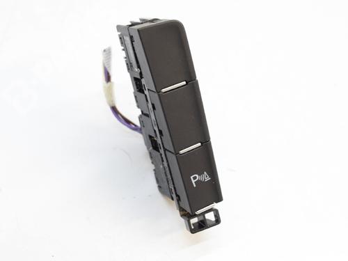Used Switch VW GOLF VII (5G1, BQ1, BE1, BE2) 1.5 TSI (150 hp) 7747616