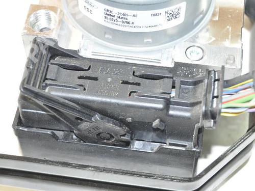ABS pump FORD USA MUSTANG Convertible 5.0 V8 | BP7813987M43 