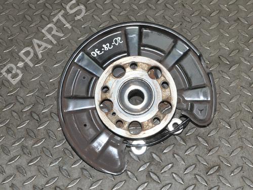 Used Right rear steering knuckle MERCEDES-BENZ SLC (R172) 250 d (172.404) (204 hp) 14772399