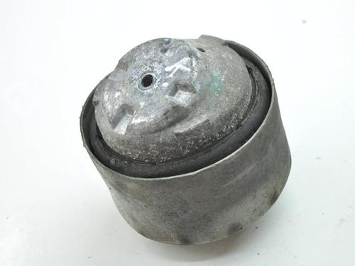 Used Engine mount MERCEDES-BENZ CLC-CLASS (CL203) CLC 180 Kompressor (203.746) (143 hp) 8830483