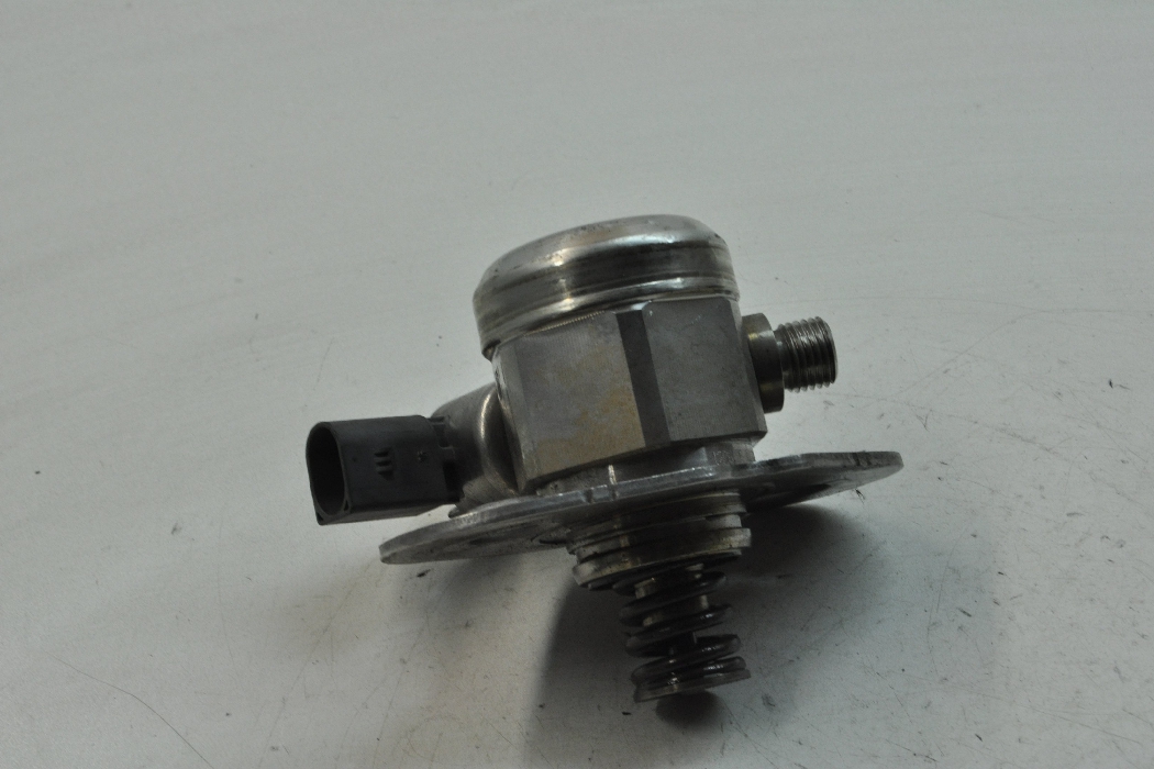 Fuel pump BMW 3 (F30, F80) 328 i 7499774 BParts