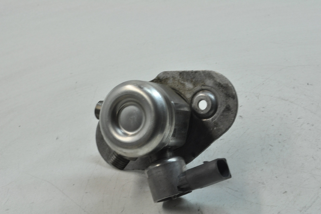 Fuel pump BMW 3 (F30, F80) 328 i 7499774 BParts