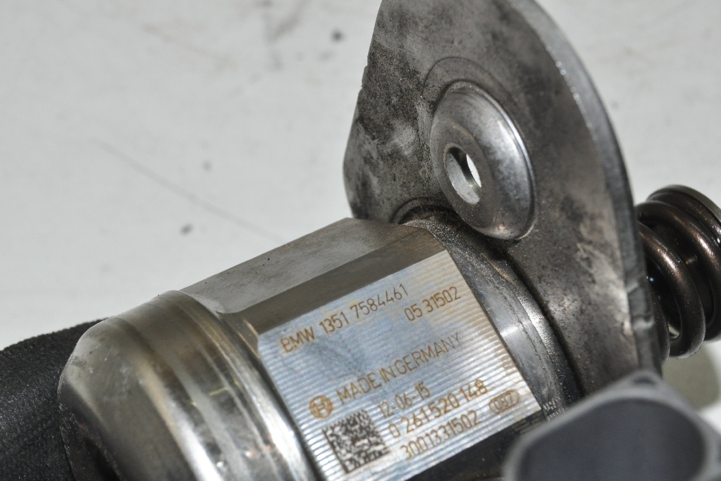 Fuel pump BMW 3 (F30, F80) 328 i 7499774 BParts