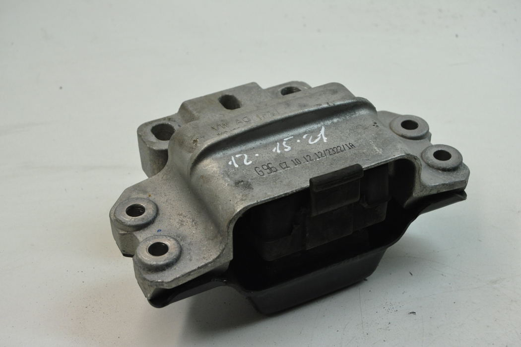 Engine mount VW GOLF V (1K1) 1.6 FSI 8862576 BParts