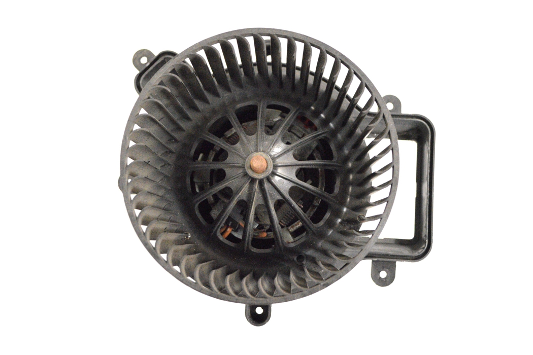 Heater blower motor PEUGEOT 3008 MPV (0U_) 1.6 HDi 8866673 BParts