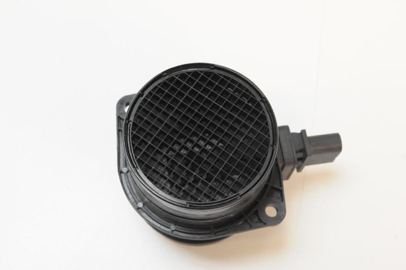 Débitmètre D'air (capteur MAF) Pour Audi RS4 Quattro 2.7 V6 Bi Turbo - Référence NTY 53030