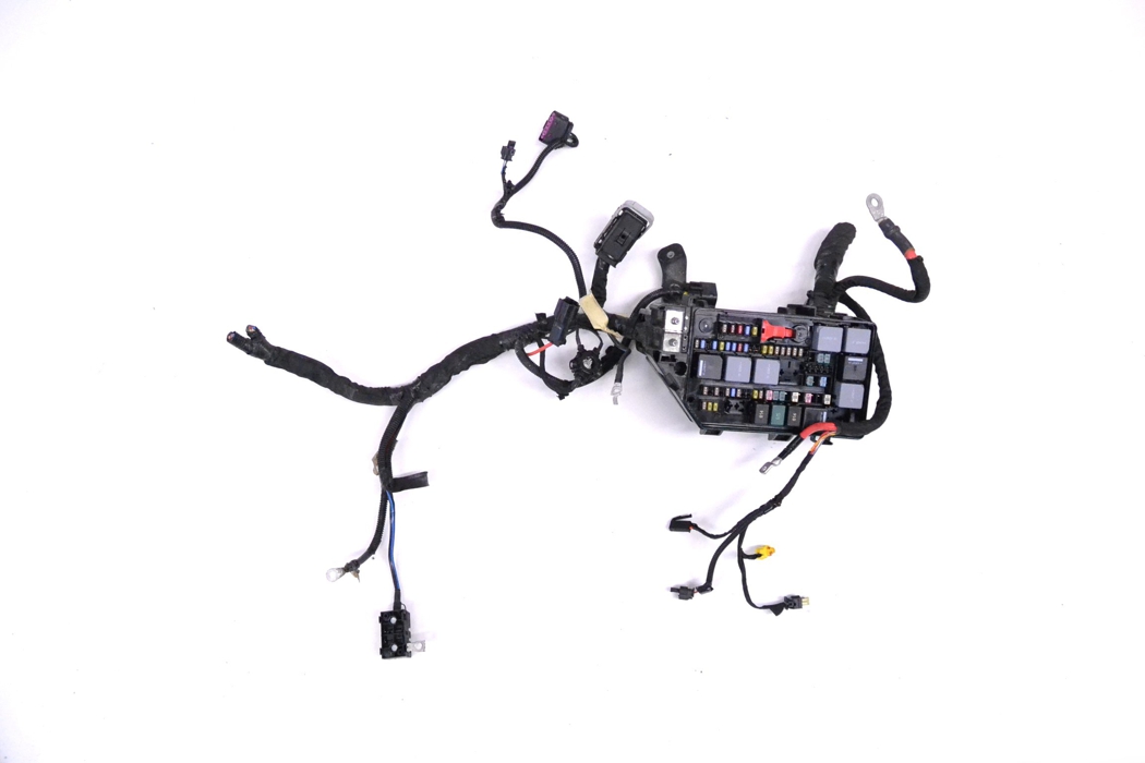 Fuse box VOLVO XC40 (536) T4 AWD 9909008 | B-Parts