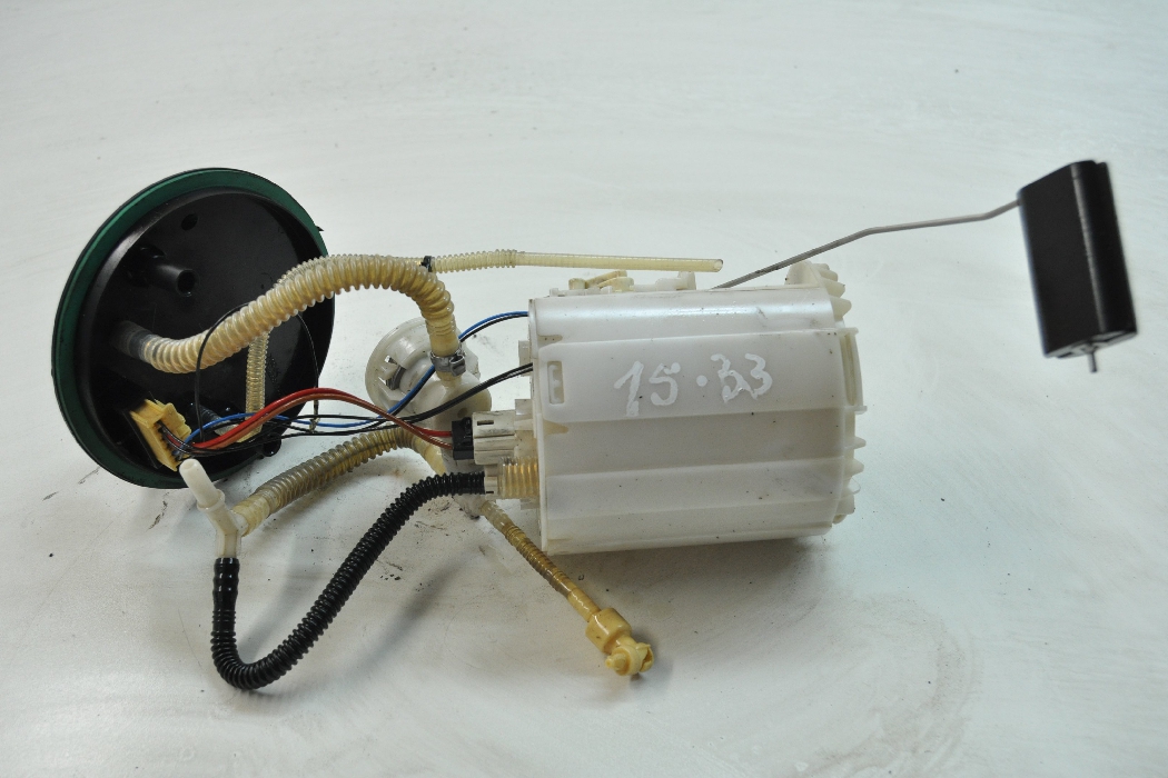 Fuel pump JAGUAR STYPE II (X200) 2.7 D 8859490 BParts