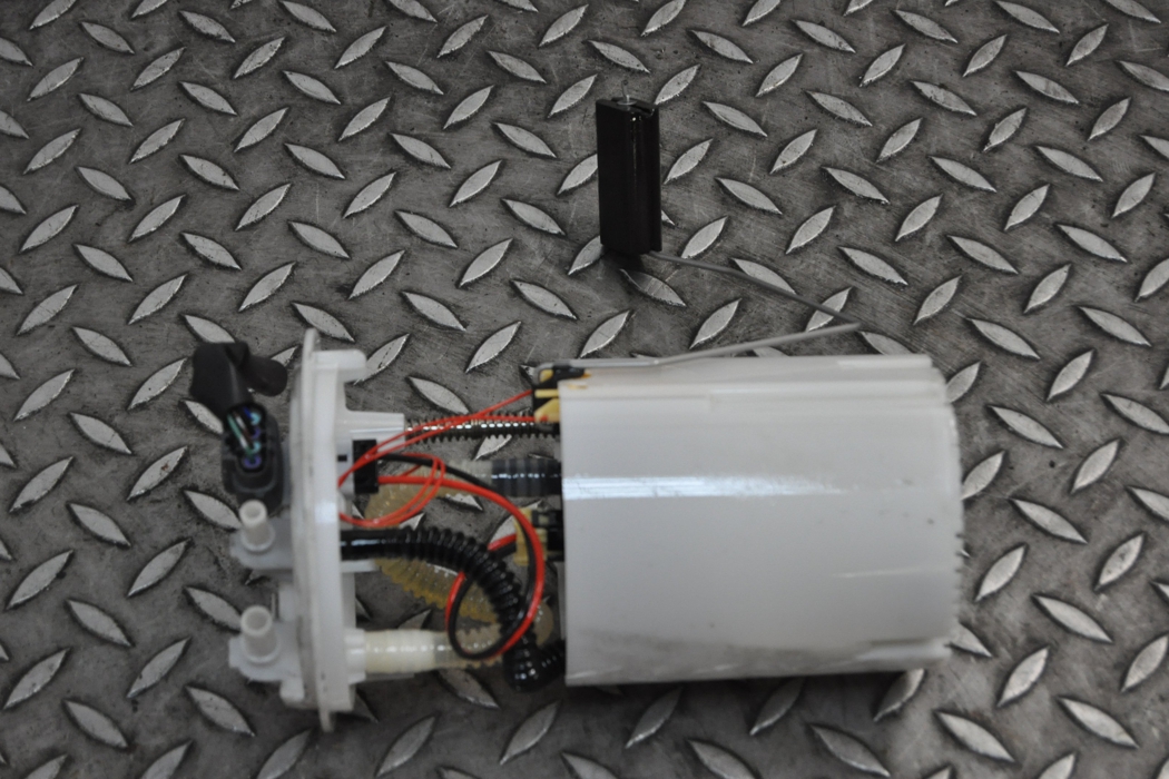 Fuel pump NISSAN JUKE (F15) 1.5 dCi 8863201 BParts