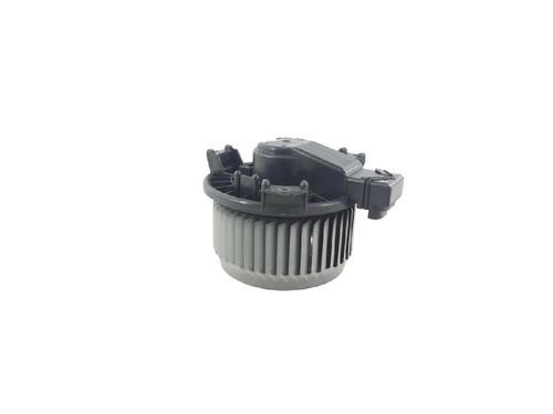 Motor calefaccion TOYOTA YARIS (_P9_) 1.3 VVT-i (SCP90_, SCP90R) (87 hp) 27968450