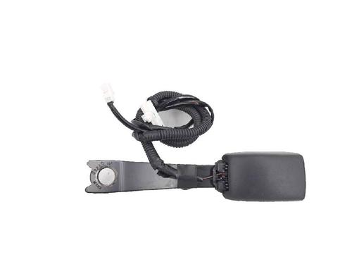 Used Seat buckle TOYOTA COROLLA Verso (ZER_, ZZE12_, R1_) 1.6 (ZNR10_, ZNR10R) (110 hp) 27948230