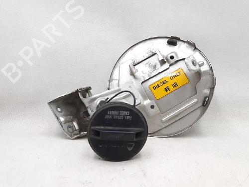 Fuel flap SUZUKI GRAND VITARA II (JT, TE, TD) 1.9 DDiS All-wheel Drive (JT419, TD44, JB419WD, JB419XD,... | BP27939508C131 