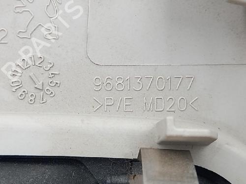 Interior roof light PEUGEOT 5008 (0U_, 0E_) 1.6 HDi | BP27951621I8 