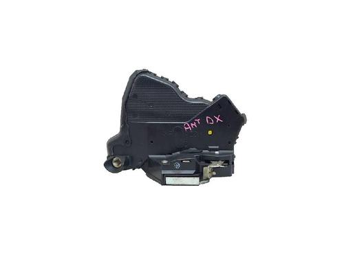 Used Front right lock DAIHATSU SIRION (M3_) 1.3 (M301) (87 hp) 27939805